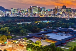 Südkoreas Hauptstadt Seoul bei Nacht  (Bild: Asien Special Tours, Copyright)